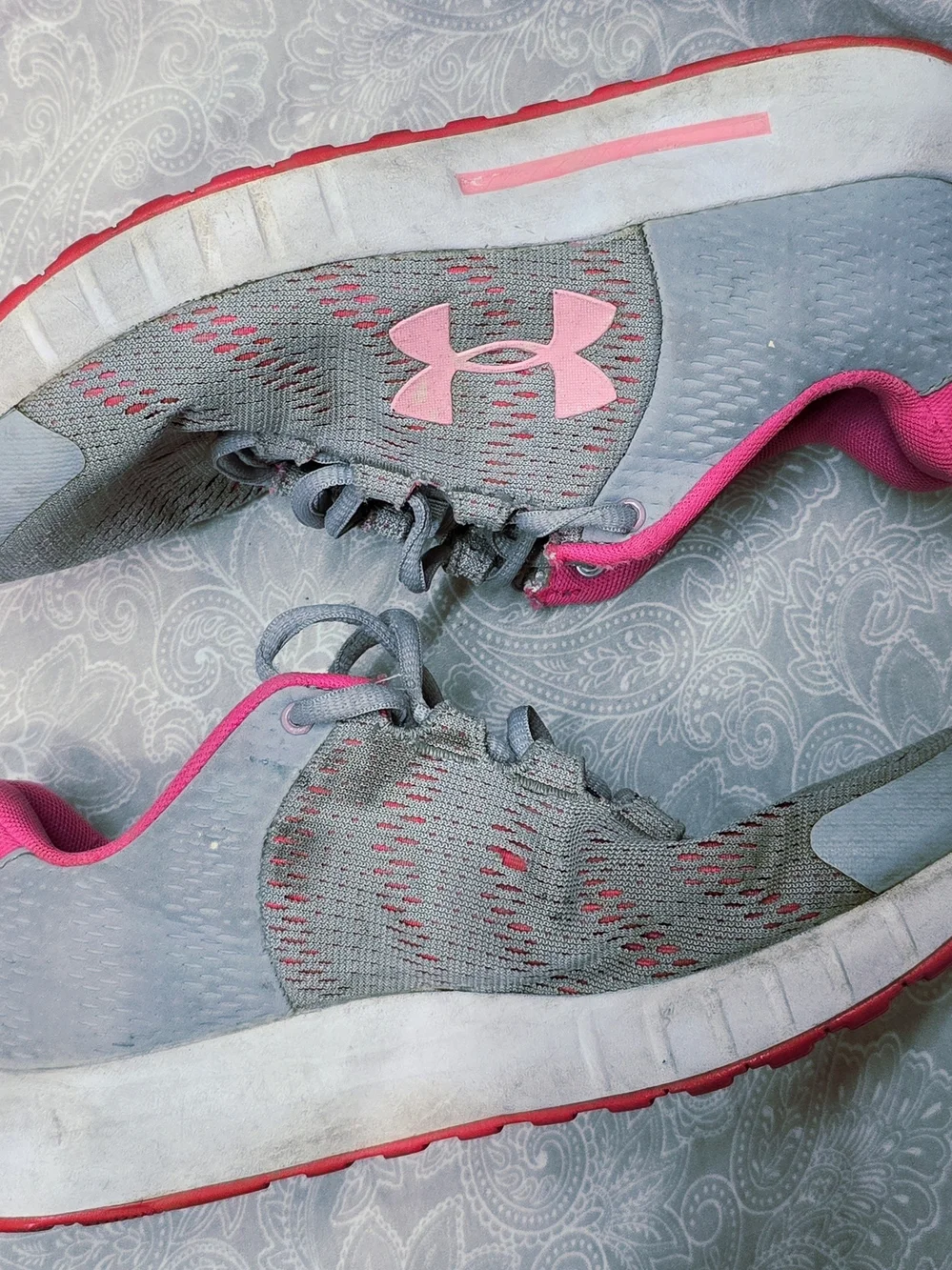 Under Armour UA Pursuit BP Running Shoes Gray Pink Women's 6.5 / Youth 5Y Micro